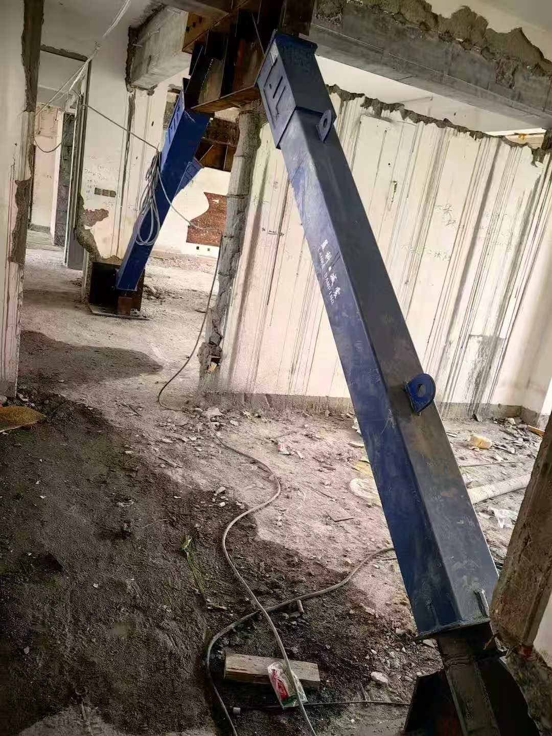建始柱子粘钢加固施工工艺